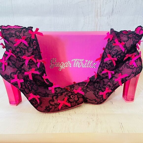 NIB Sugar Thrillz rubine portrait mode black and pink lace booties Sz 7 - Picture 1 of 8